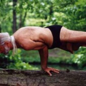 Padmamayurasana